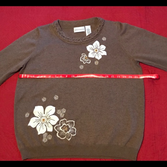 Alfred Dunner Flower Beaded Long Sleeve Sweater - Picture 6 of 8